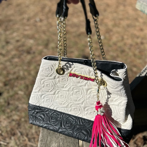 NWOT Betsey Johnson flower purse - Picture 10 of 10